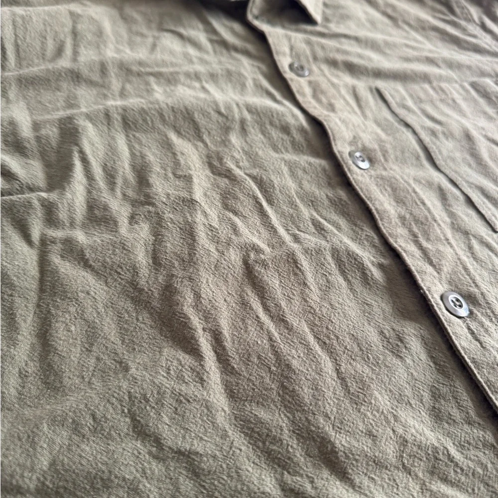 BDG Olive Green Casual Button Down Shirt 100%Cotton
